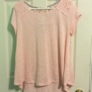 Women’s/juniors t shirt